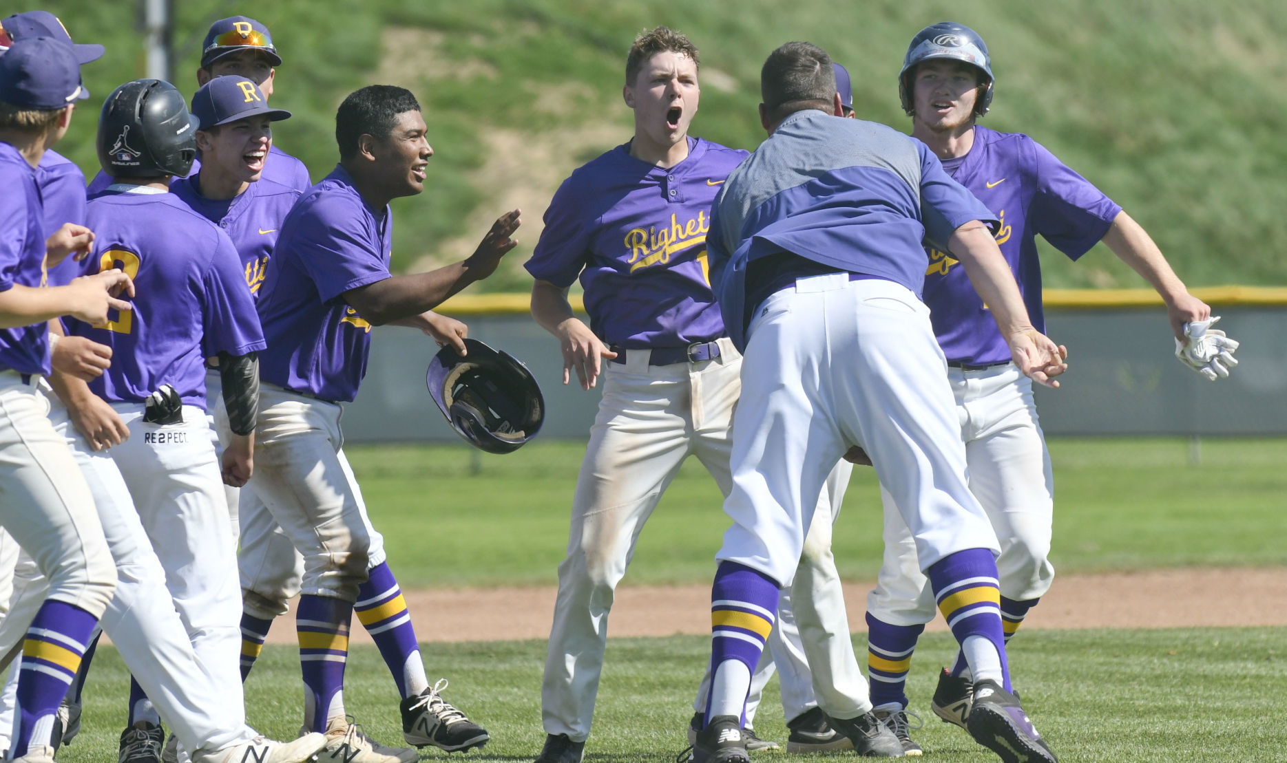 051119 Liberty RHS baseball 08.jpg